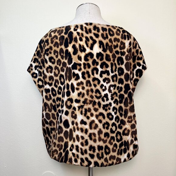 EXPRESS Leopard Print Boatneck Off-Shoulder Batwing Black Hem Tunic Blouse M - Picture 7 of 11